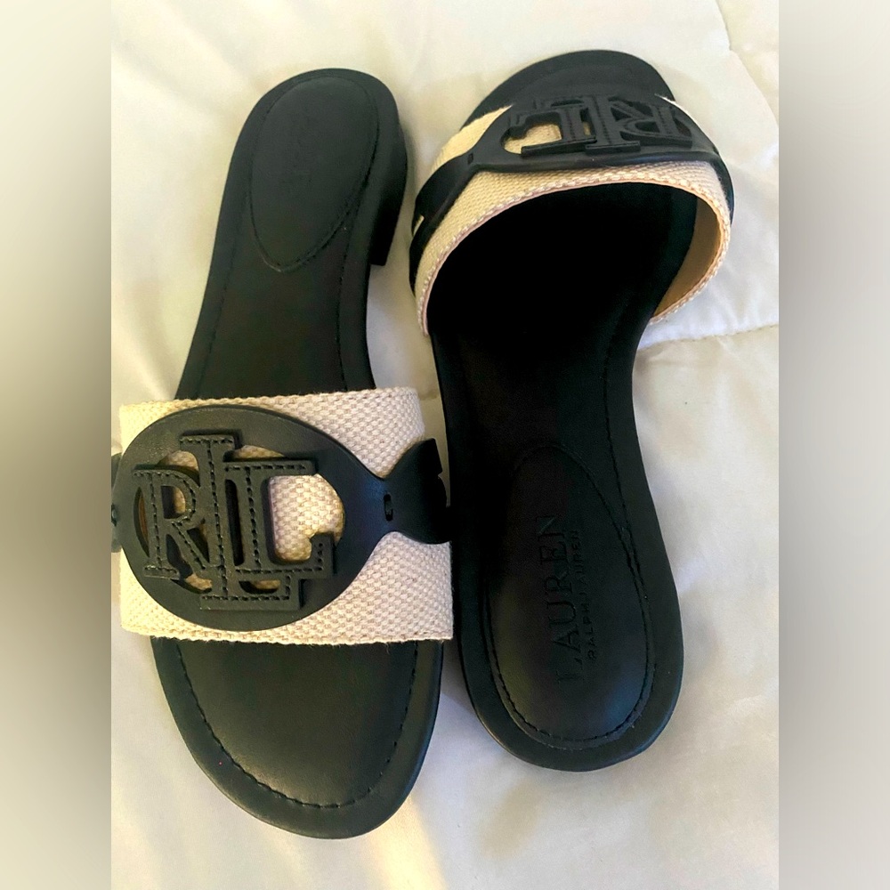 Size 5 In Women US (Basically Perfect Condition)